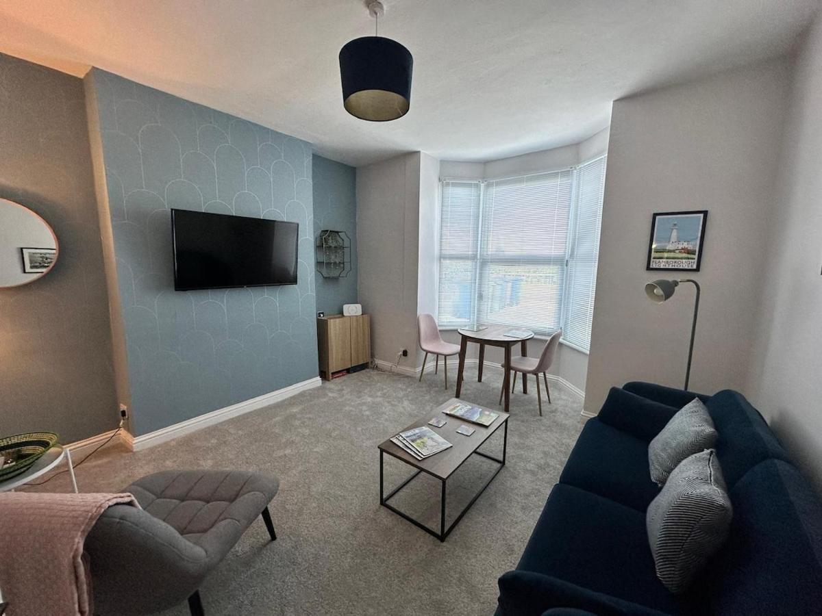 Marine View - Dog Friendly Apartment 500Ft From Beach Bridlington Eksteriør billede